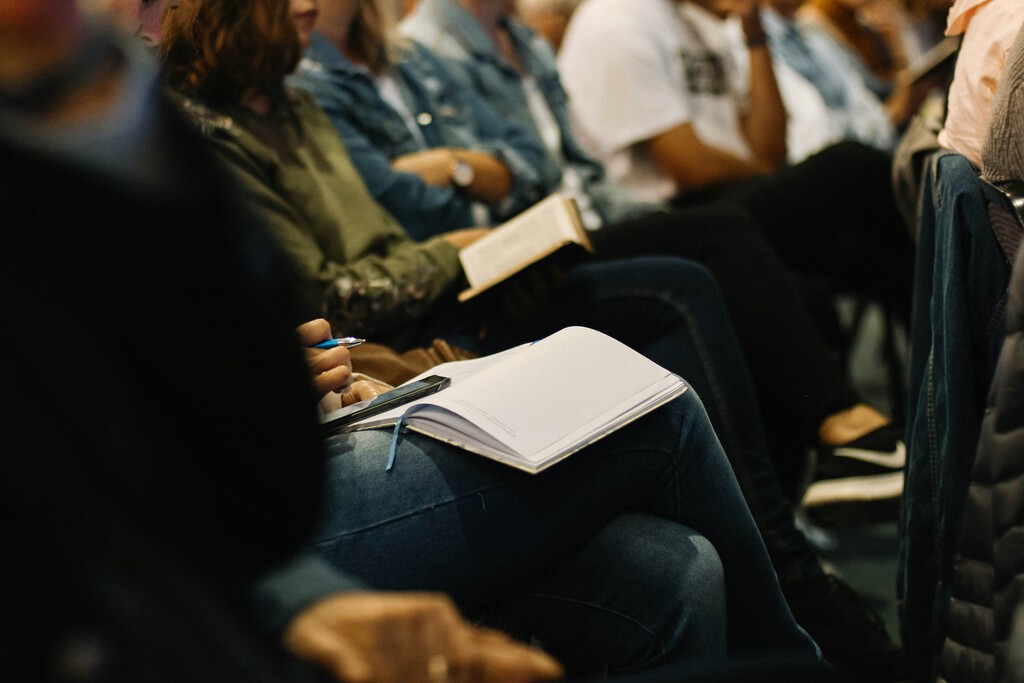 Si la duda es cómo lograr más sueldo en España, la respuesta es la universidad: "Los ingresos aumentan con el nivel de formación" 