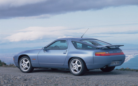 ¡El Porsche 928 está de regreso! Bueno, eso esperamos