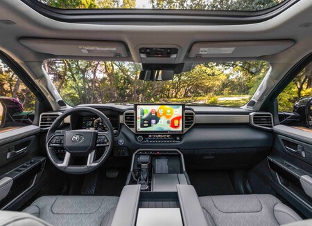 Toyota Sequoia 2023