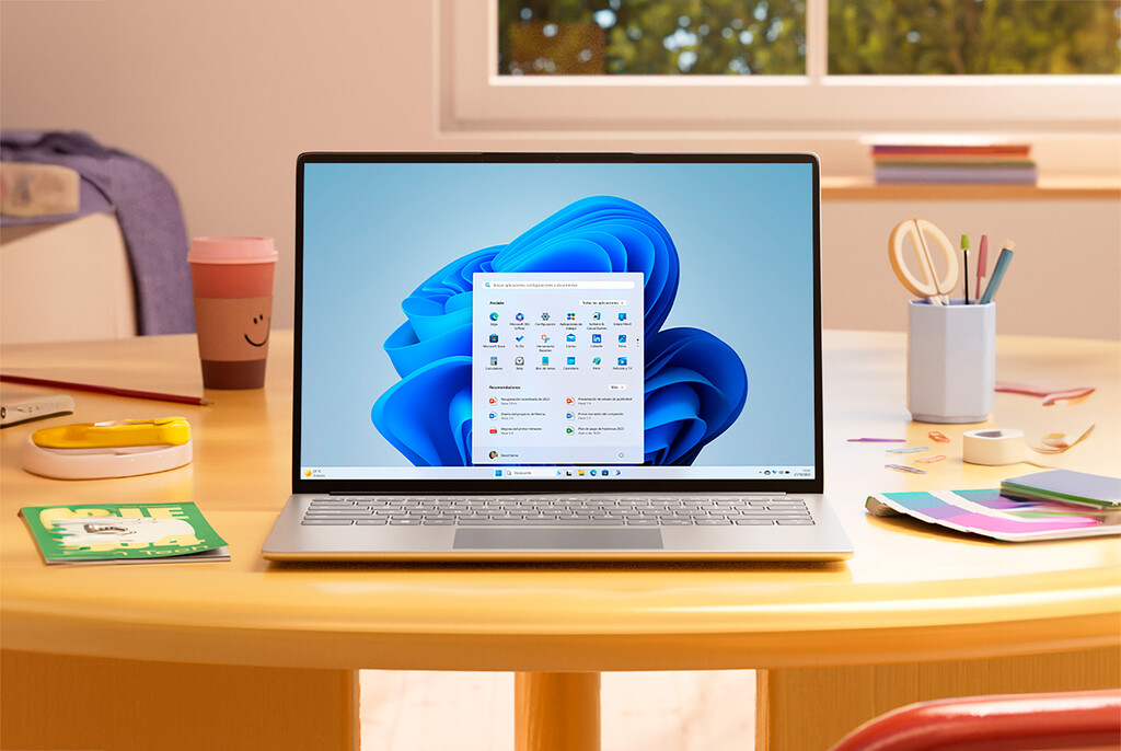 Windows 11 recibe una avalancha de novedades: desde un borrador de IA hasta la posibilidad de usar el móvil como webcam