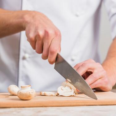 El Corte Inglés está liquidando en su outlet un set de cuchillos profesional por menos de 9 euros y con firma de Martín Berasategui
