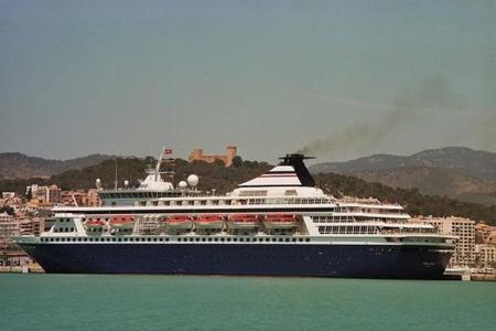 El impresionante proceso de "agrandar" un crucero