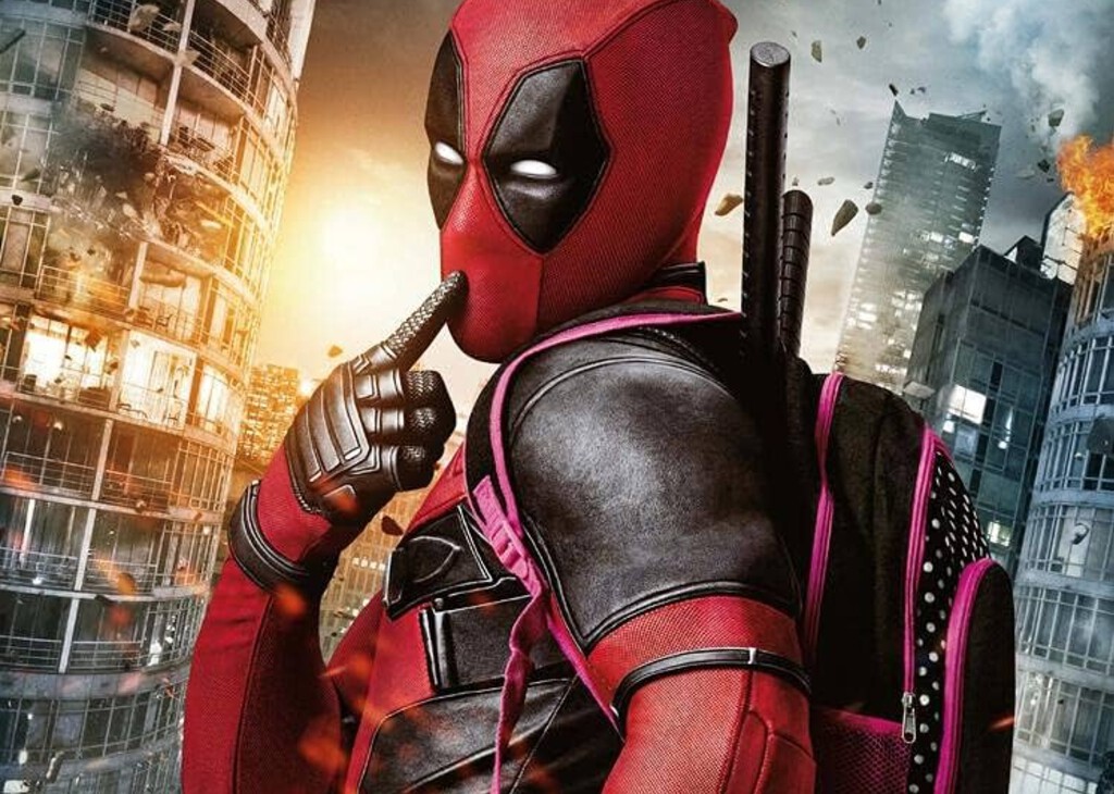 A partir del minuto 14:42 de Deadpool verás el tributo más loco de Ryan Reynolds. Pagó de su bolsillo 10.000 dólares para lograrlo y valió cada maldito centavo