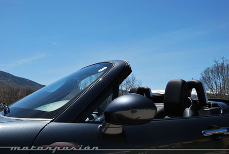 Mazda MX-5 Roadster Coupe