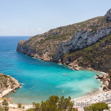 El paraíso de Jávea ya no sale gratis: el Ayuntamiento pone en marcha una tasa antimasificaciones para sus calas