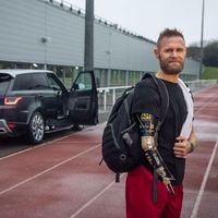 Jaguar Land Rover desarrolla una puerta que se abre automáticamente 