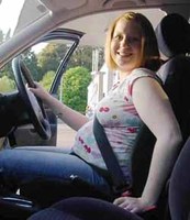 El cinturón de seguridad del coche no daña al feto