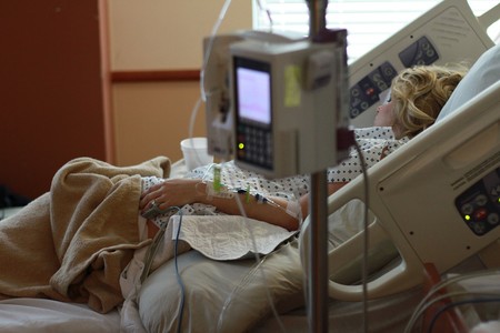 "Solemos olvidarnos de las madres cuando el bebé ha nacido", la reflexión de una fotógrafa de partos