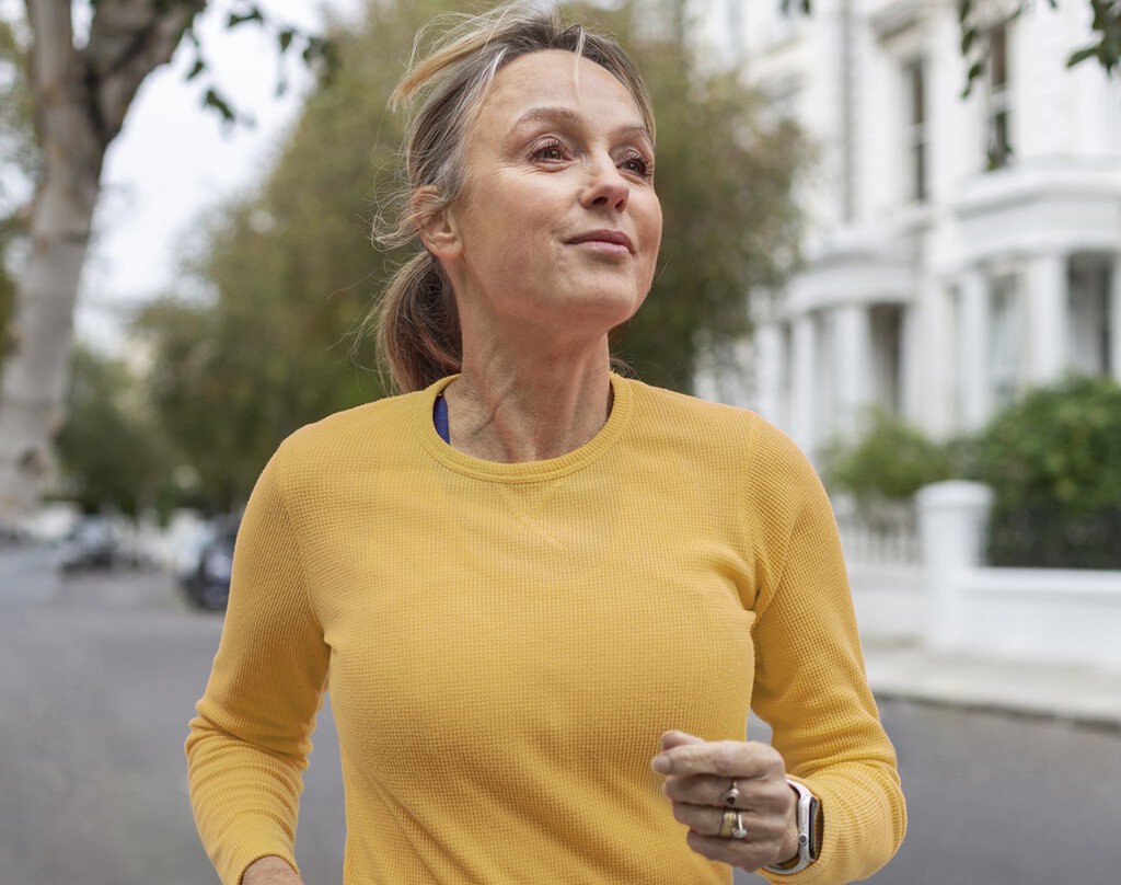 Los cinco ejercicios que Harvard recomienda a partir de los 50 para ganar fuerza, equilibrio y vivir más