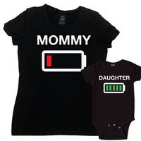 La pareja de camisetas para madre e hija que lo dice todo 