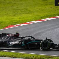 La lluvia de Turquía dejó en evidencia a Valtteri Bottas: seis trompos, doblado y fuera de los puntos con un Mercedes