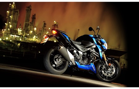 Suzuki GSX-S750, la nueva superventas de Hamamatsu llega con ganas de conquistarte