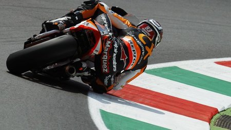 Marc Márquez arrasa en Moto2