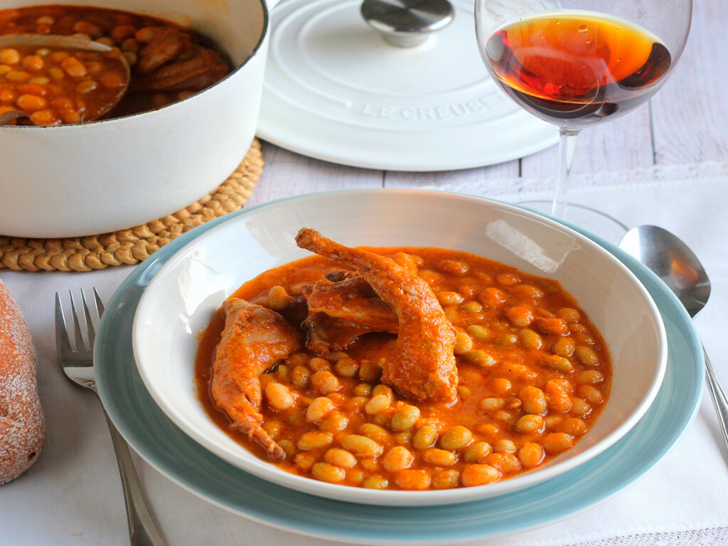 Pochas con codornices a la riojana, un exquisito manjar para todo el año