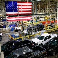 Un empleado jubilado de Ford y sus dos hijos montaron un Ocean's Eleven robando un alijo millonario de componentes de coches 