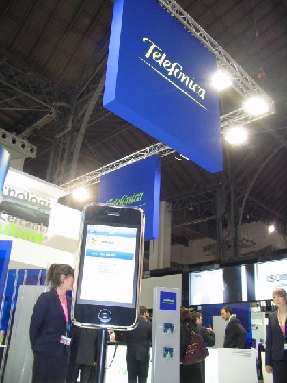 El iPhone, en el stand de Telefonica de la Mobile World Congress 2008