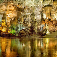 La cueva más grande del mundo está en Vietnam y bien vale una acampada