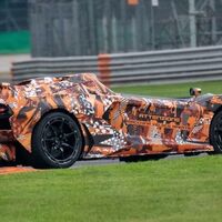 ¡In fraganti! Un nuevo Lamborghini speedster es captado en la pista