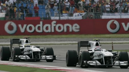 Pedro de la Rosa y Bruno Senna podrían perder sus volantes