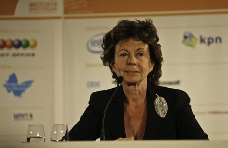 Kroes apuesta por el e-gobierno sin fronteras