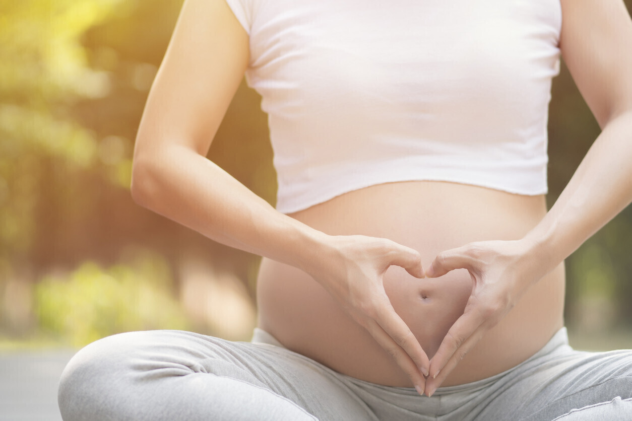 Siete mantras e intenciones positivas para el embarazo y parto