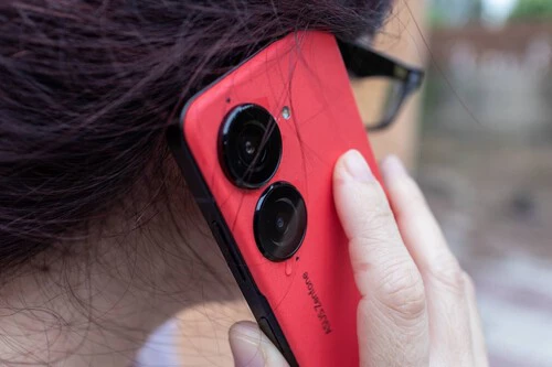 Asus Zenfone 10 16