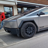 Esta es la única manera legal de comprar y conducir (o padecer) una Tesla Cybertruck en Europa