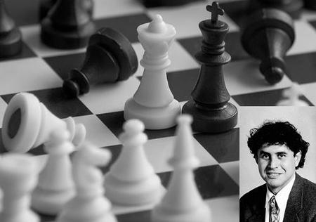 Dr. Nouriel Roubini en búsqueda de sus crisis