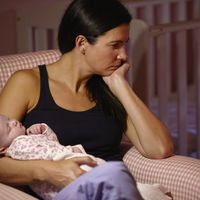 Las madres que pasan por una cesárea no planeada tendrían mayores probabilidades de padecer depresión postparto: estudio