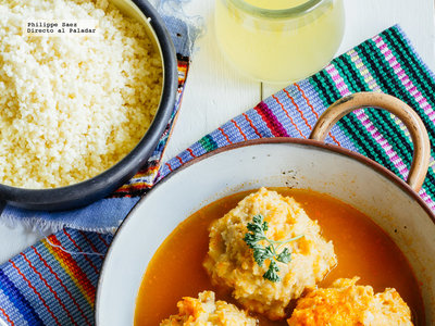Albóndigas de pescado en caldo de jitomate. Receta fácil