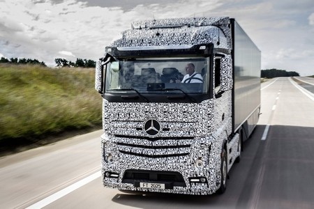 mercedes-future-truck-3.jpg