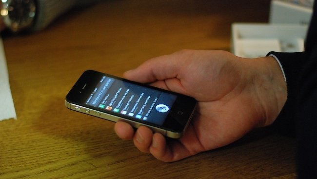 siri ios 5 iphone 4s apple