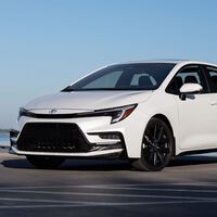 El Toyota Corolla 2026 ya tiene precio en México: mejora su equipamiento y ofrece dos versiones híbridas
