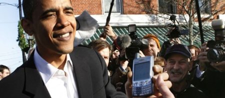 Nuestros diputados no son como Obama, adicto a la Blackberry, prefieren el iPhone