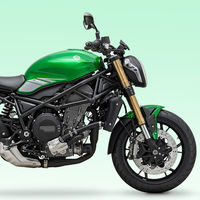 La Benelli 752S llega en forma de naked con motor bicilíndrico de 77 CV, limitable para el A2 y por 7.799 euros