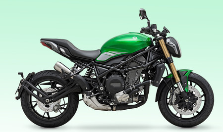 La Benelli 752S llega en forma de naked con motor bicilíndrico de 77 CV, limitable para el A2 y por 7.799 euros