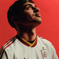 Una camiseta oficial del Mundial cuesta 150 dólares. El negocio de internet que te las vende a 4 euros esconde un giro inesperado 