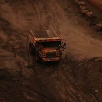 Arabia Saudí y Emiratos Árabes importan millones de toneladas de arena cada año pese a vivir sobre desiertos inmensos