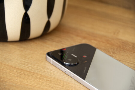 Poco F7 Review Xataka Grosor Lente
