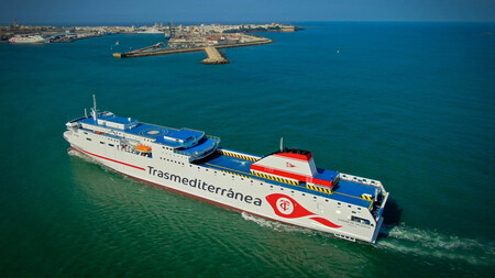 Transmediterranea Ciudad De Valencia