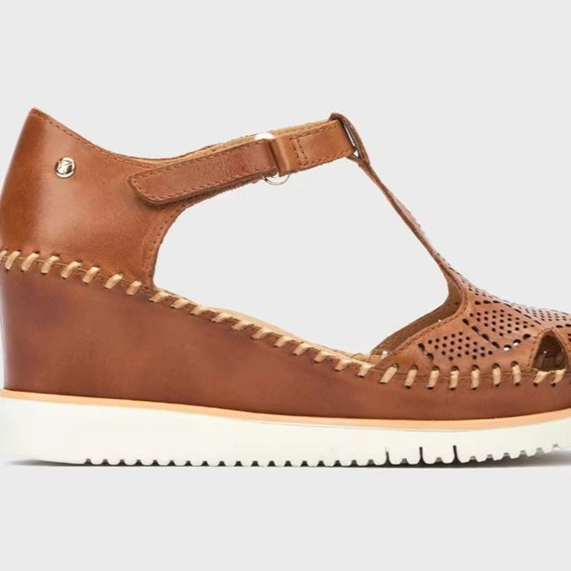 Pikolinos
Sandalias de mujer de piel con cierre adherente y suela extraligera