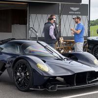 Um cliente comprou um Aston Martin Valkyrie por aproximadamente R$ 17 milhões e agora está processando a marca 