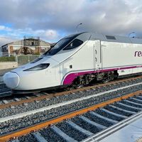 Renfe busca nuevos trenes para el AVE y algo mucho más importante: no cometer el mismo error que con Talgo