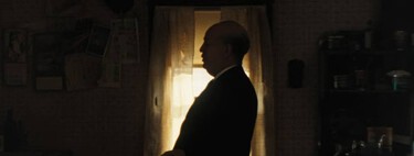 La temporada 3 de 'Monstruo' cuestiona la leyenda de Alfred Hitchcock. Creo que la serie de Netflix acierta al mostrar su faceta más inquietante