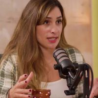 Elizabeth Wakefield, asesora financiera: "Tener todo el dinero en una cuenta corriente es uno de los principales errores que mucha gente comete"