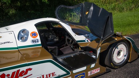 Porsche 962