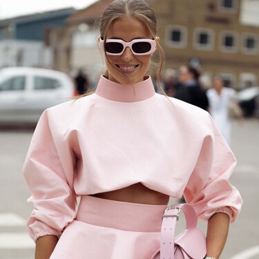 Las nuevas Salomon en color merengue de fresa que le hacen la competencia a las bailarinas este 2026 