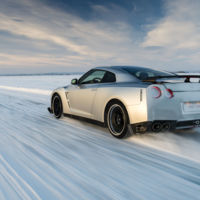 En Suecia ya se están cansando de que las marcas invadan sus lagos helados para probar coches