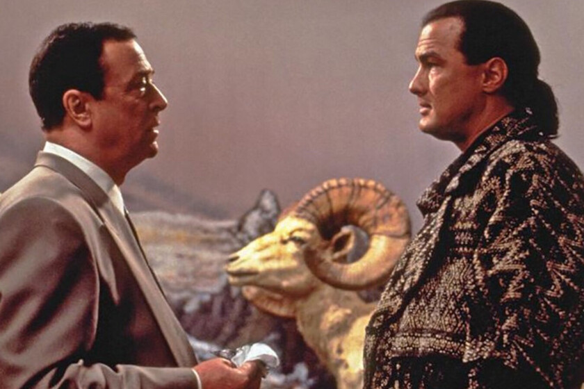 "Estaba tan desesperado que hice una peli con Steven Seagal". Leyenda de Hollywood, Michael Caine casi se retira hace 20 años tras varios rodajes terribles