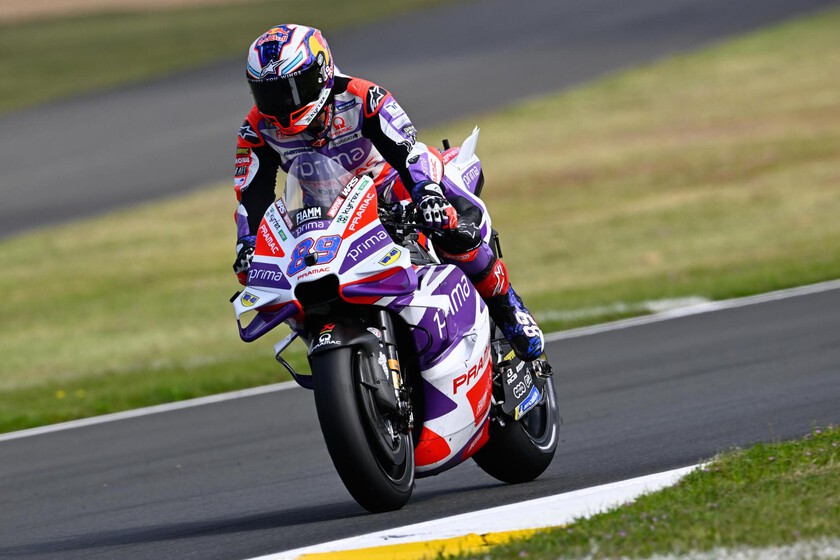 Jorge Martín arrasa en el sprint de Le Mans y Brad Binder recorta a ...
